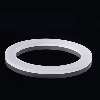 China Melkachtige Gesmolten Kwartsflens, de Thermische Stabiele Ondoorzichtige Ring van het Kwartsglas leverancier